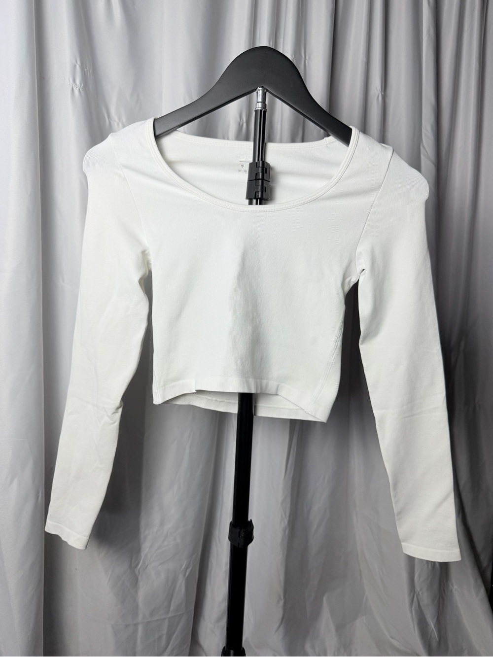 OQQ Seamless Long‑Sleeve Crop Top – Small